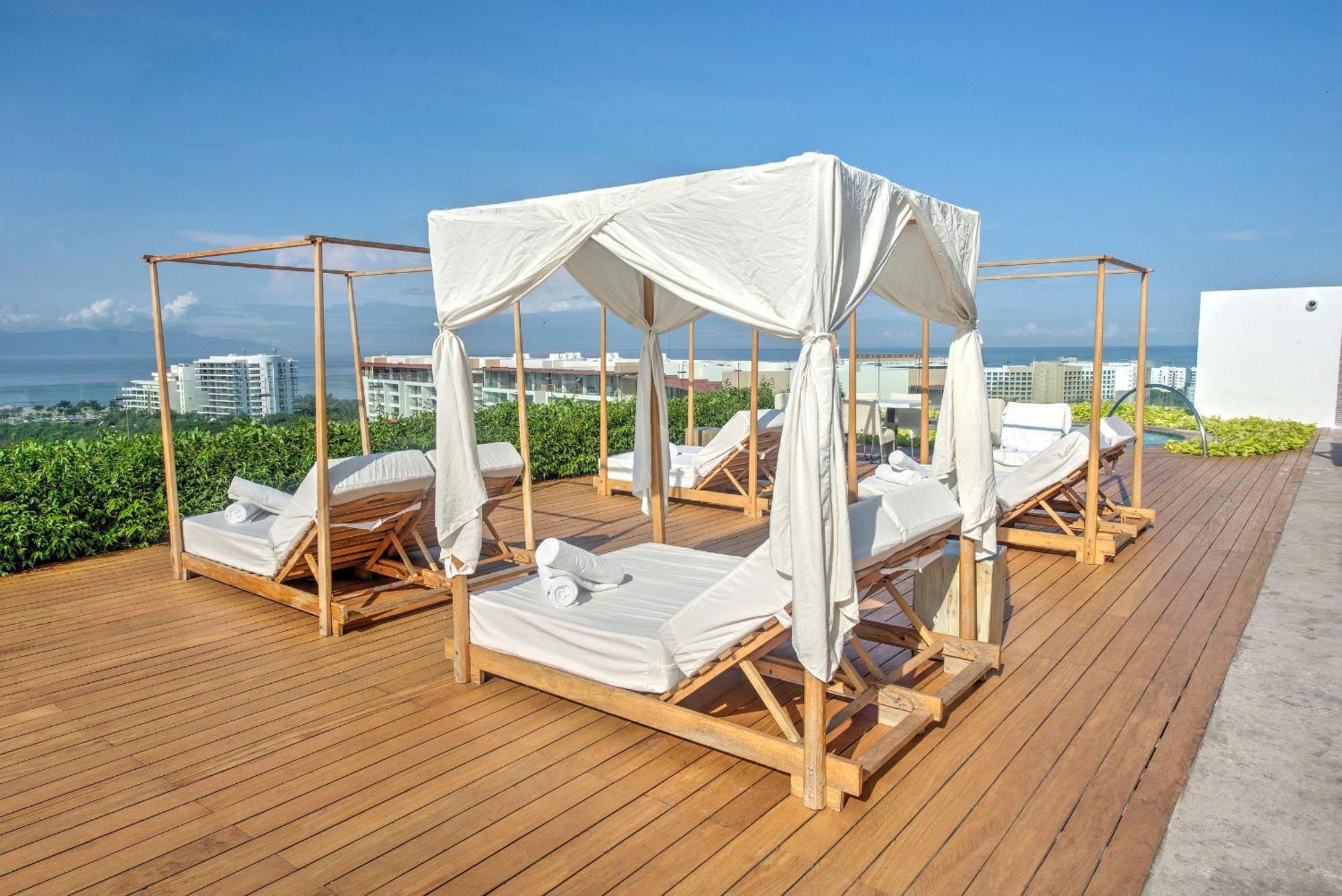 The Grand Luxxe Three Bedroom Spa Suite Нуэво-Вальярта Экстерьер фото