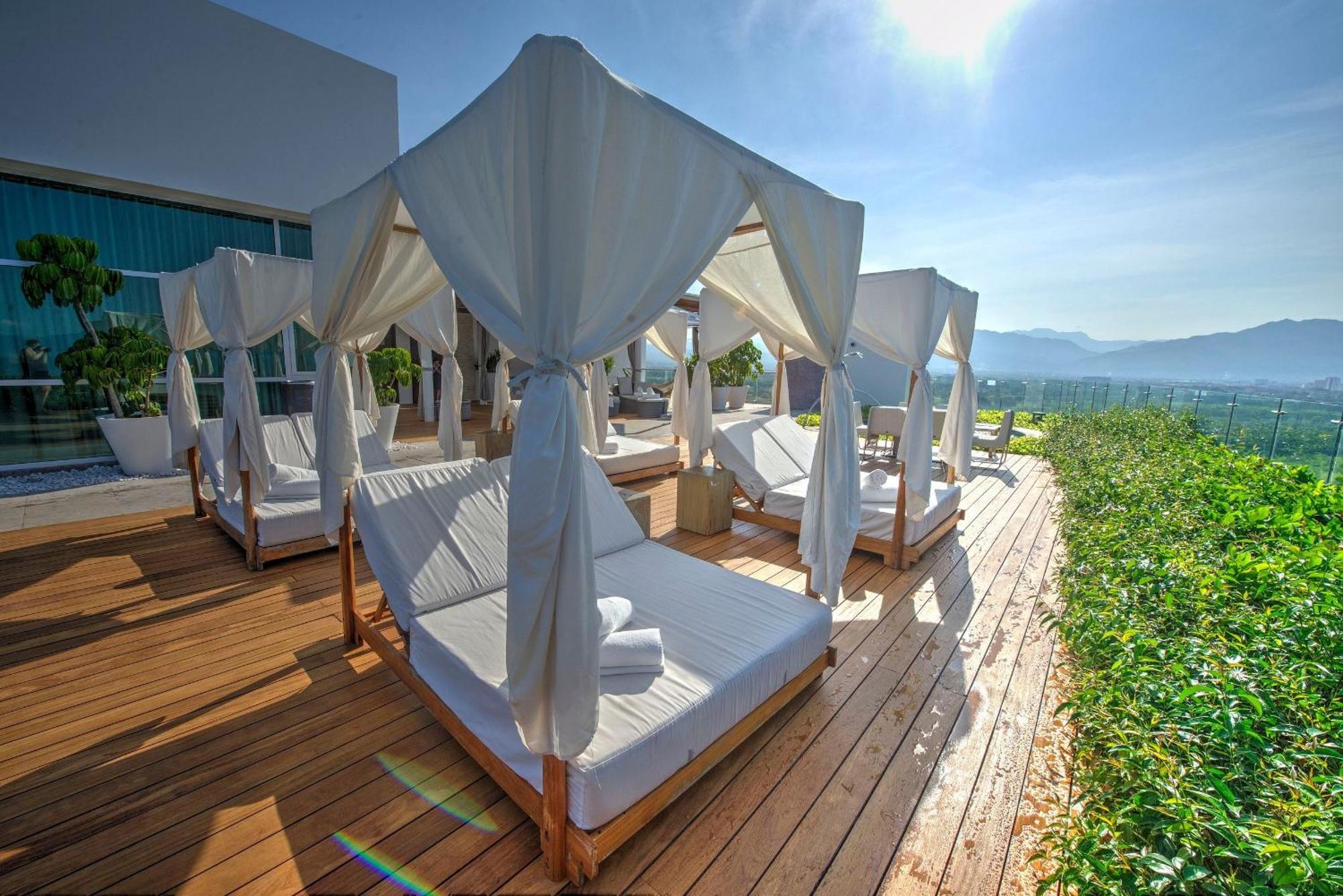 The Grand Luxxe Three Bedroom Spa Suite Нуэво-Вальярта Экстерьер фото